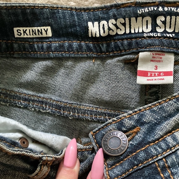 Mossimo Supply Co Distresses Skinny Jeans | sz 3 - Picture 4 of 6